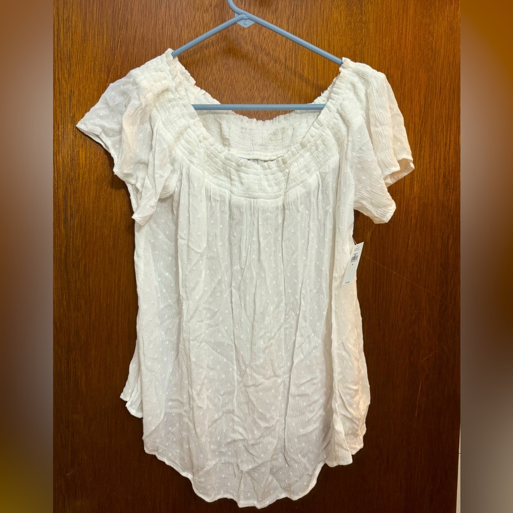 White gauze off shoulder tee
